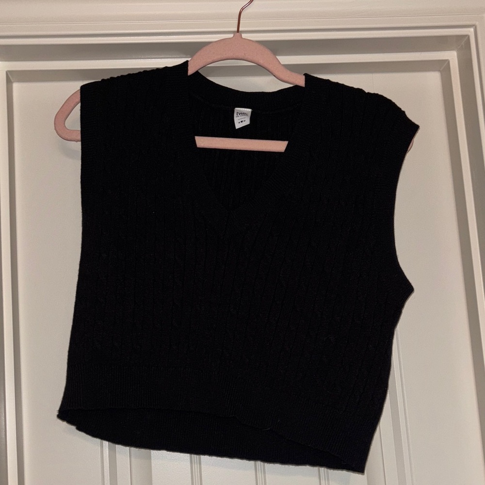 Twik Black Sleeveless Sweater Vest